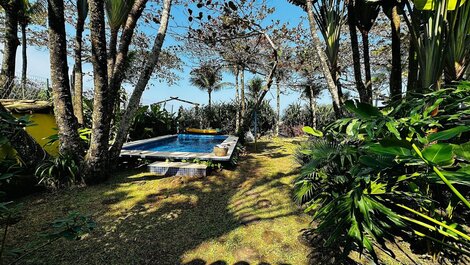 Beachfront House in Camburizinho