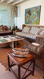 Beachfront House in Camburizinho