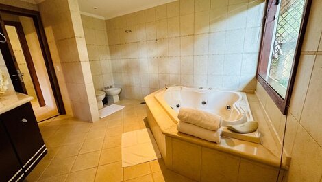 Fort House in Campos do Jordao