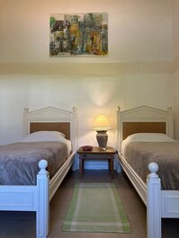 Beachfront House in Camburizinho