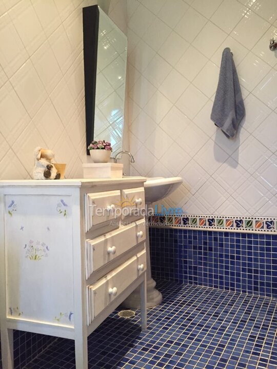 Casa para alquiler de vacaciones em Campos do Jordão (Alto do Capivari)