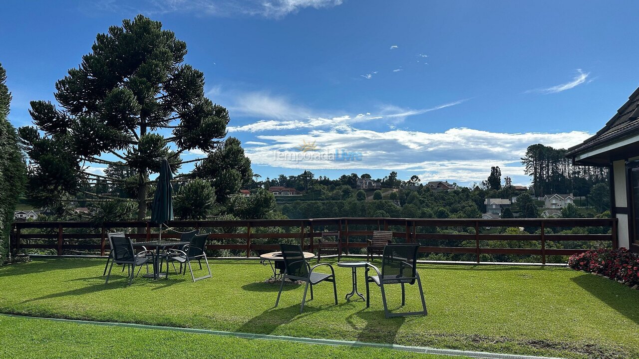 Casa para alquiler de vacaciones em Campos do Jordão (Alto do Capivari)