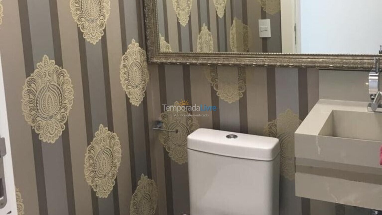 Apartment for vacation rental in Itapema (Meia Praia)