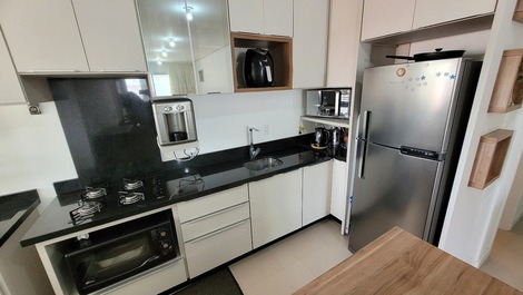 APARTAMENTO 2 SUITES HÁ 150m DO MAR