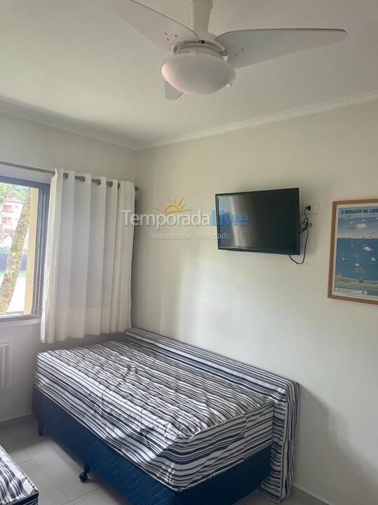 Apartment for vacation rental in Ubatuba (Praia das Toninhas)