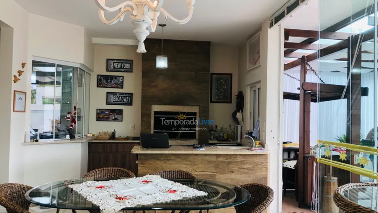 Casa para alquiler de vacaciones em Florianopolis (Jurerê Internacional)