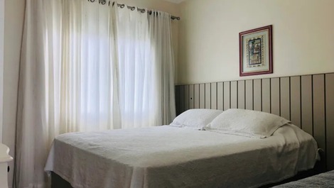 Casa con 4 habitaciones de temporada.