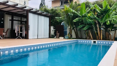 Casa con 4 habitaciones de temporada.