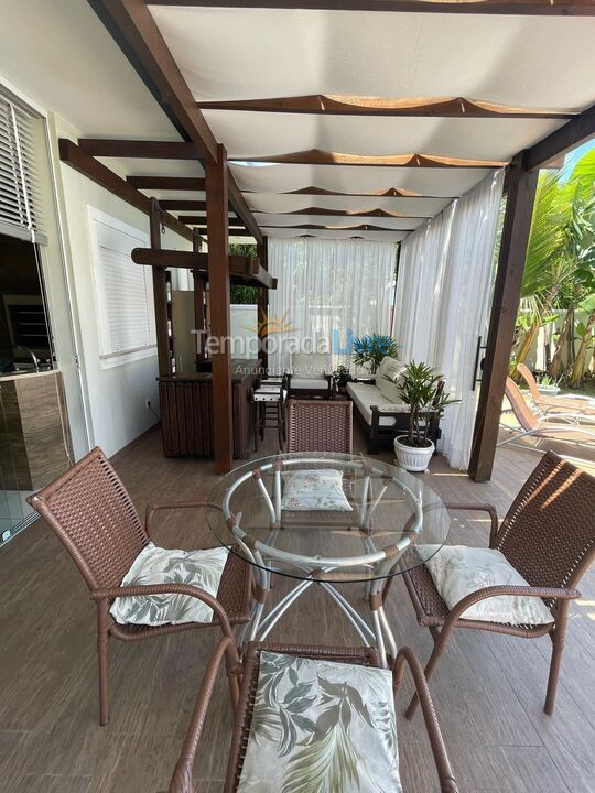 Casa para alquiler de vacaciones em Florianopolis (Jurerê Internacional)