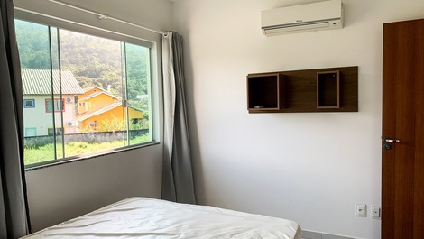 Casa Espaçosa de 3 Dormitórios na Linda Praia de Palmas!