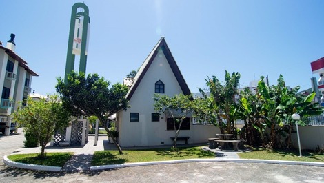 Apartamento em Ingleses - 150mts Mar