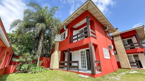 215 - Family house with ample space in Mariscal