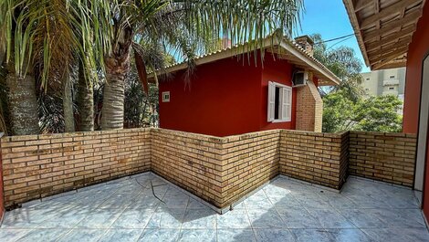 215 - Family house with ample space in Mariscal
