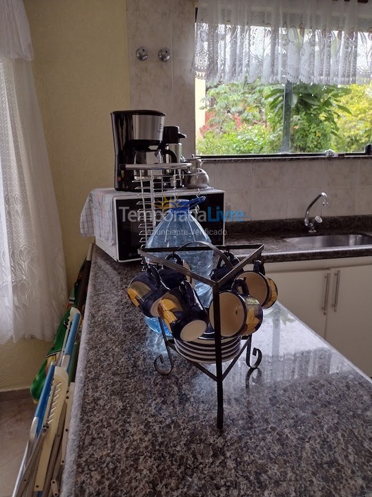 Casa para alquiler de vacaciones em Bertioga (Condominio Morada da Praia)