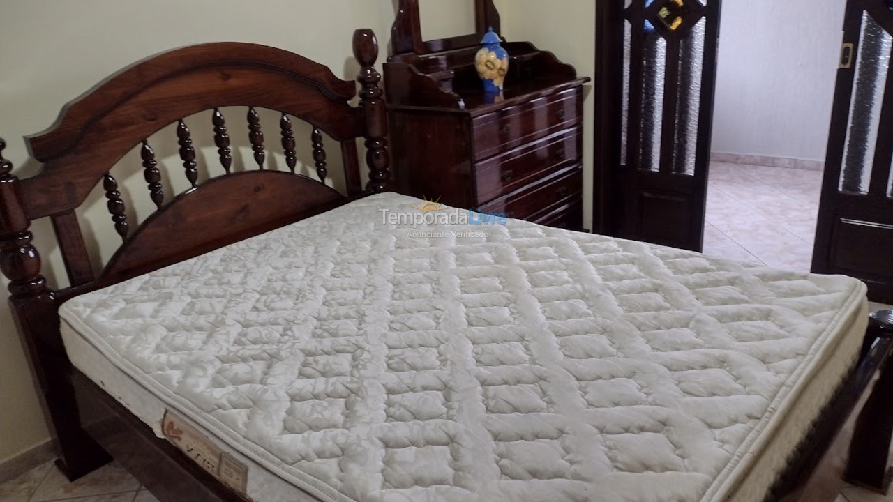 Casa para alquiler de vacaciones em Bertioga (Condominio Morada da Praia)