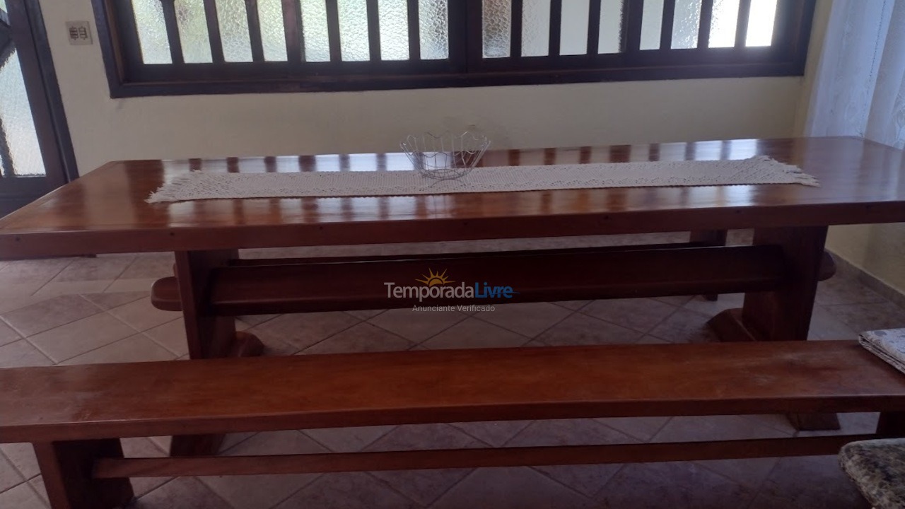 Casa para alquiler de vacaciones em Bertioga (Condominio Morada da Praia)