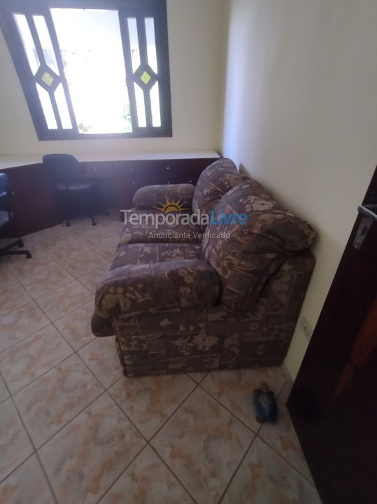 Casa para alquiler de vacaciones em Bertioga (Condominio Morada da Praia)