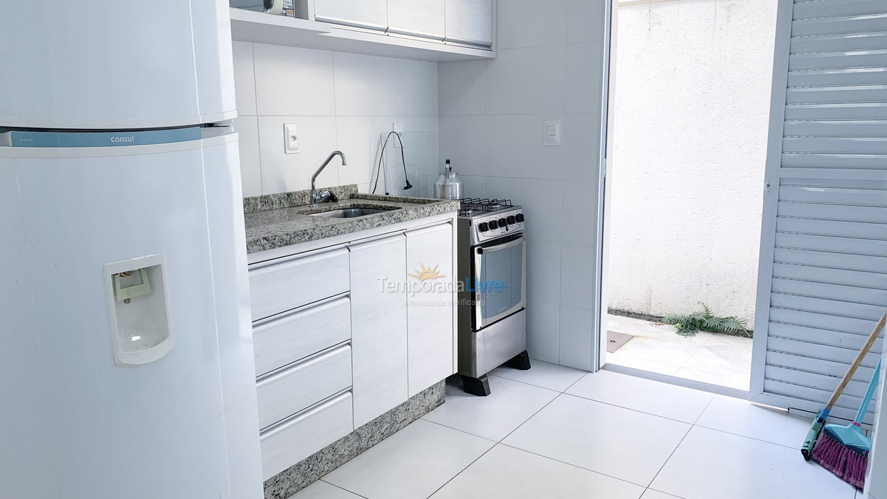 Casa para alquiler de vacaciones em Governador Celso Ramos (Praia de Palmas)