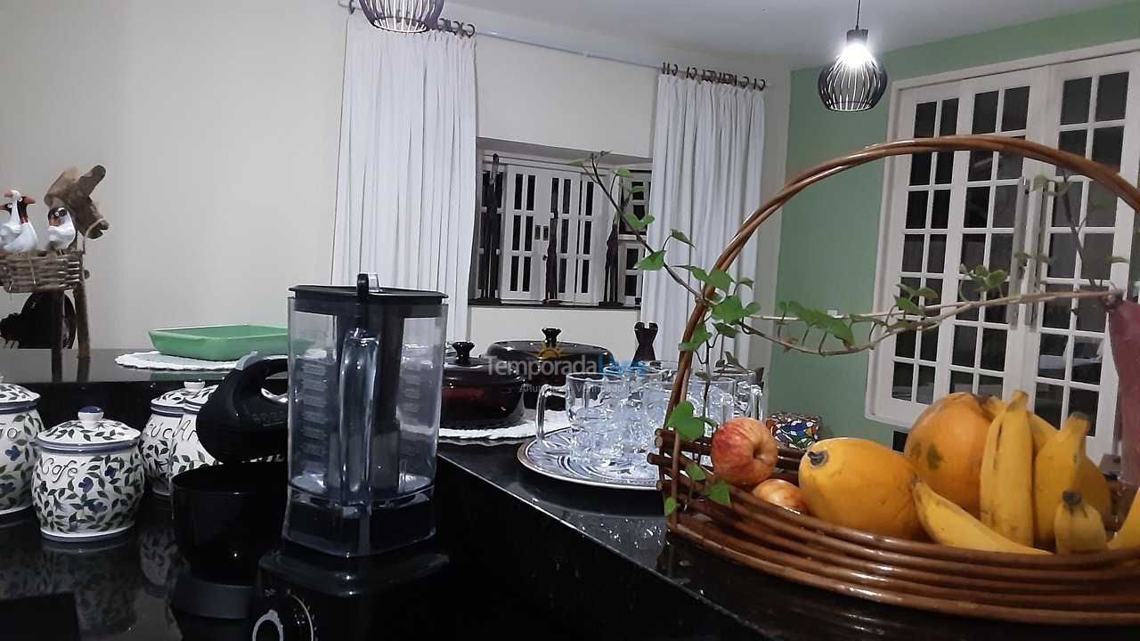 House for vacation rental in Caraguatatuba (Massaguaçu)