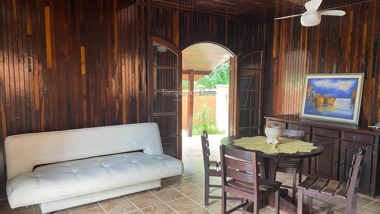 Casa para aluguel de temporada em Bertioga (Condominio Morada da Praia)