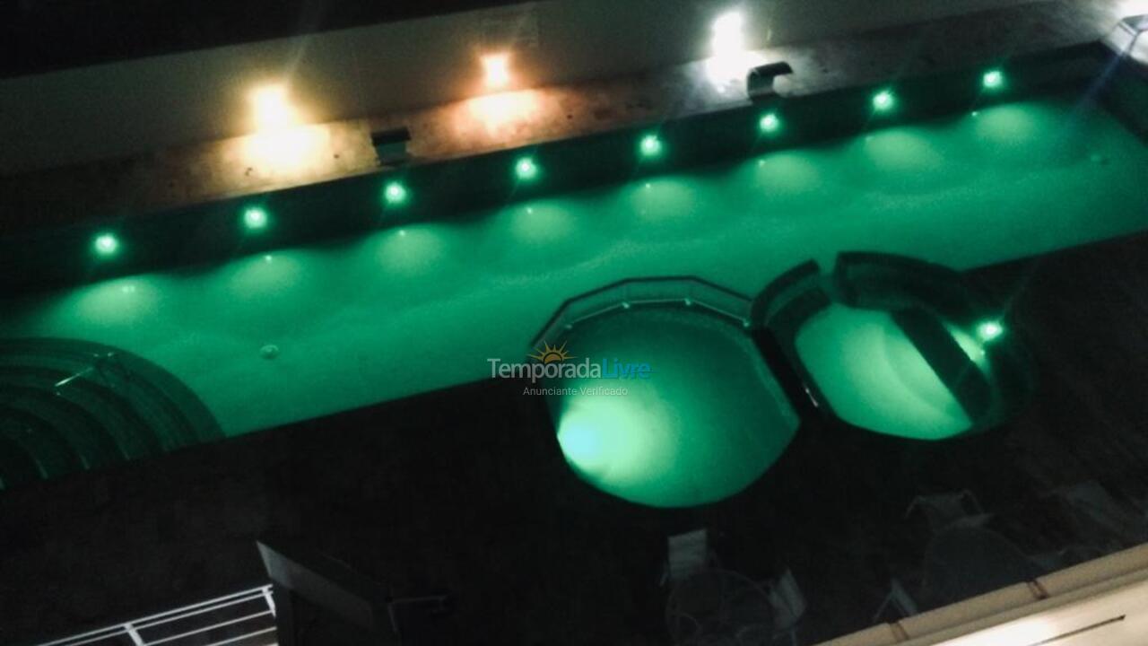 Apartamento para aluguel de temporada em Ubatuba (Praia Grande)