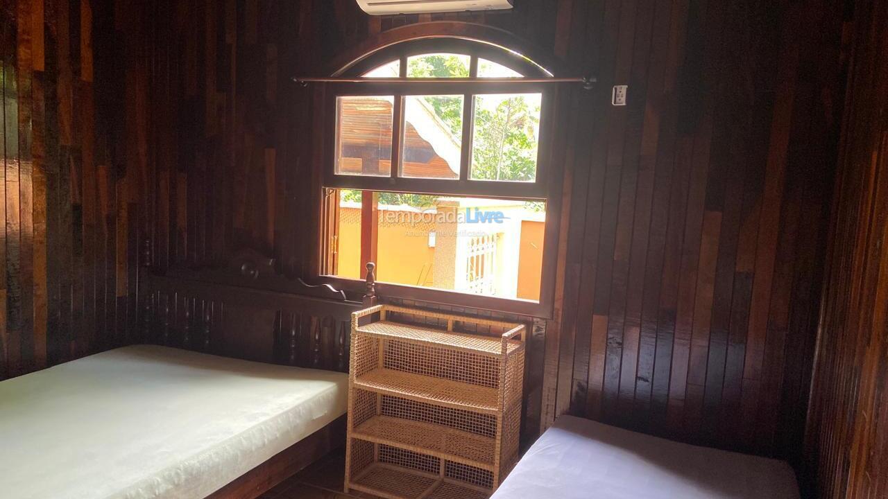 Casa para aluguel de temporada em Bertioga (Condominio Morada da Praia)