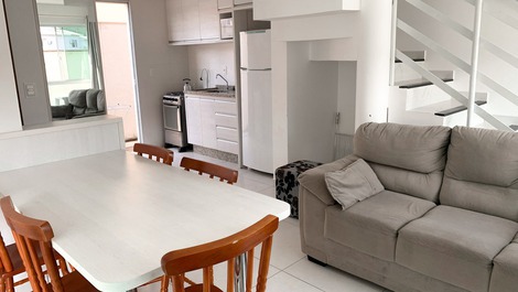 Casa para alugar em Governador Celso Ramos - Praia de Palmas