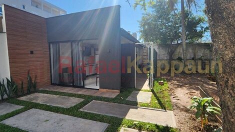 Cozy and complete apartment for your stay in Florianópolis!