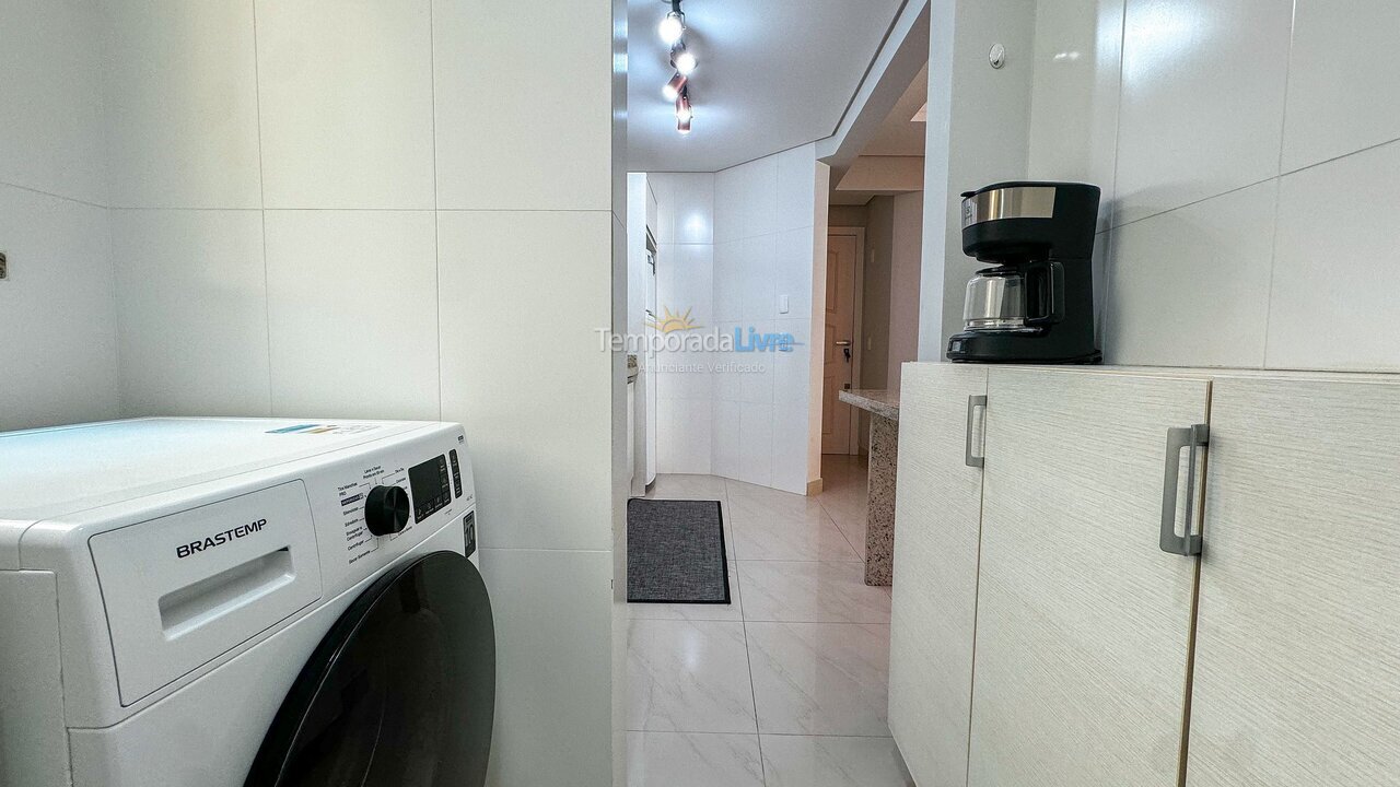 Apartamento para aluguel de temporada em Bombinhas (Praia de Bombas)