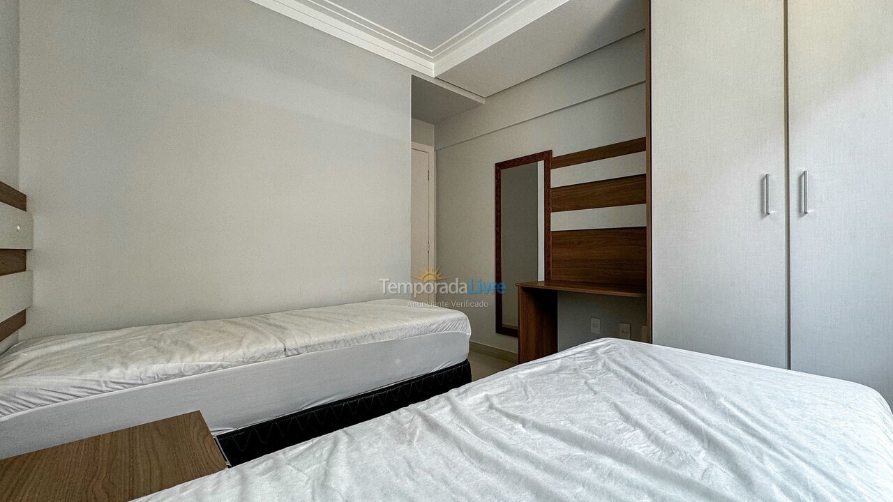 Apartamento para aluguel de temporada em Bombinhas (Praia de Bombas)