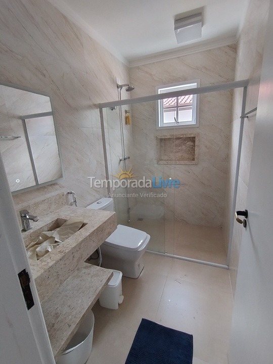 Casa para aluguel de temporada em Bertioga (Riviera de São Lourenço)