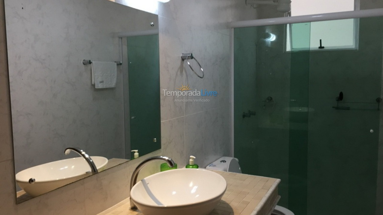 Apartamento para alquiler de vacaciones em Itapema (Meia Praia)