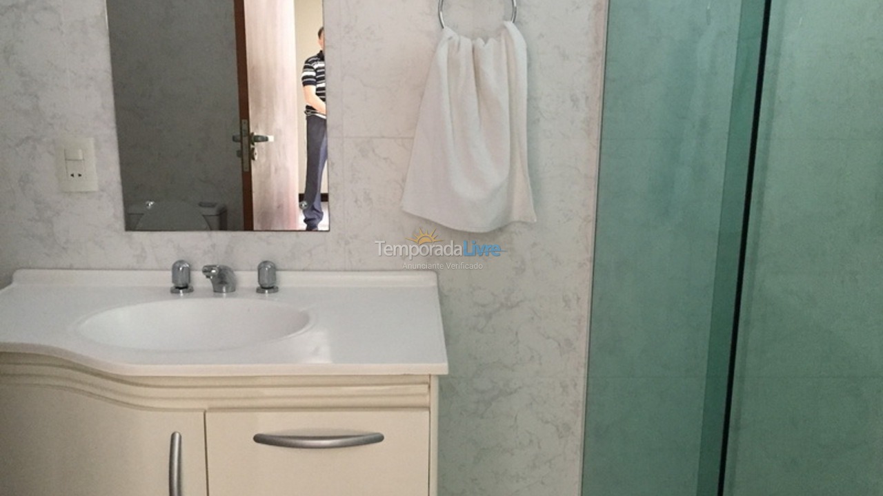 Apartamento para alquiler de vacaciones em Itapema (Meia Praia)