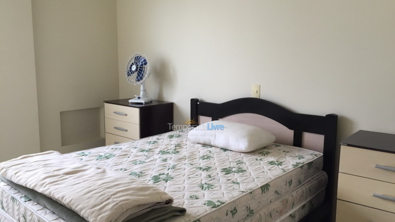 Apartamento para alquiler de vacaciones em Itapema (Meia Praia)