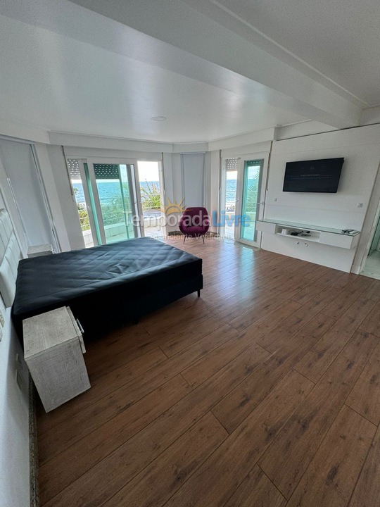 Casa para alquiler de vacaciones em Balneário Camboriú (Praia do Estaleirinho)