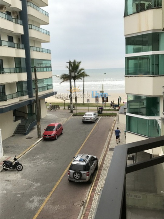 Apartment for vacation rental in Itapema (Meia Praia)