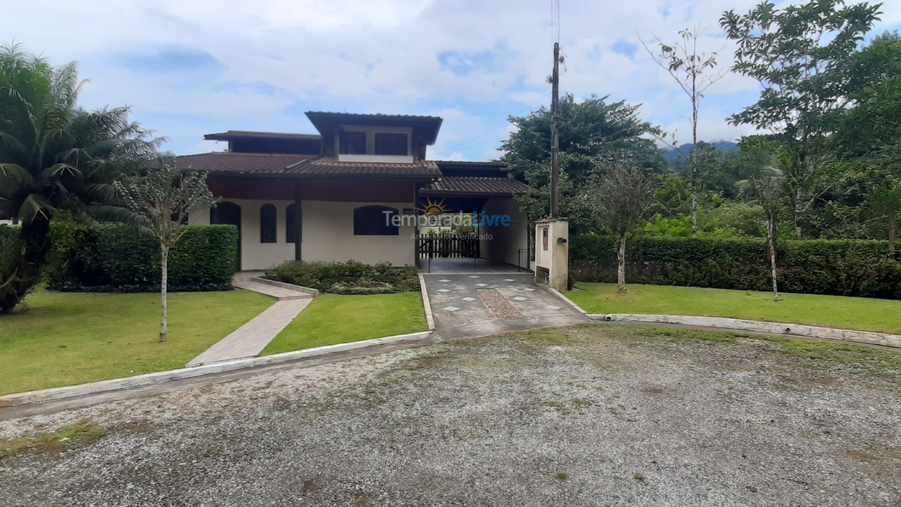 Casa para aluguel de temporada em Ubatuba (Horto Florestal)