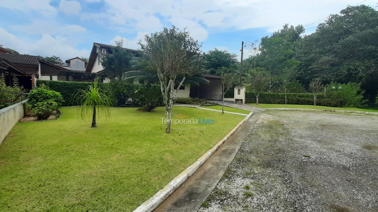 Casa para aluguel de temporada em Ubatuba (Horto Florestal)