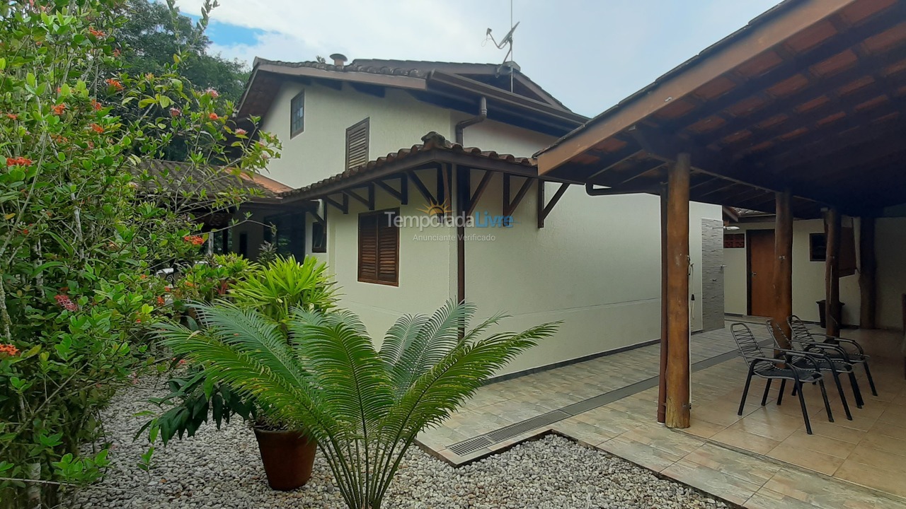Casa para aluguel de temporada em Ubatuba (Horto Florestal)