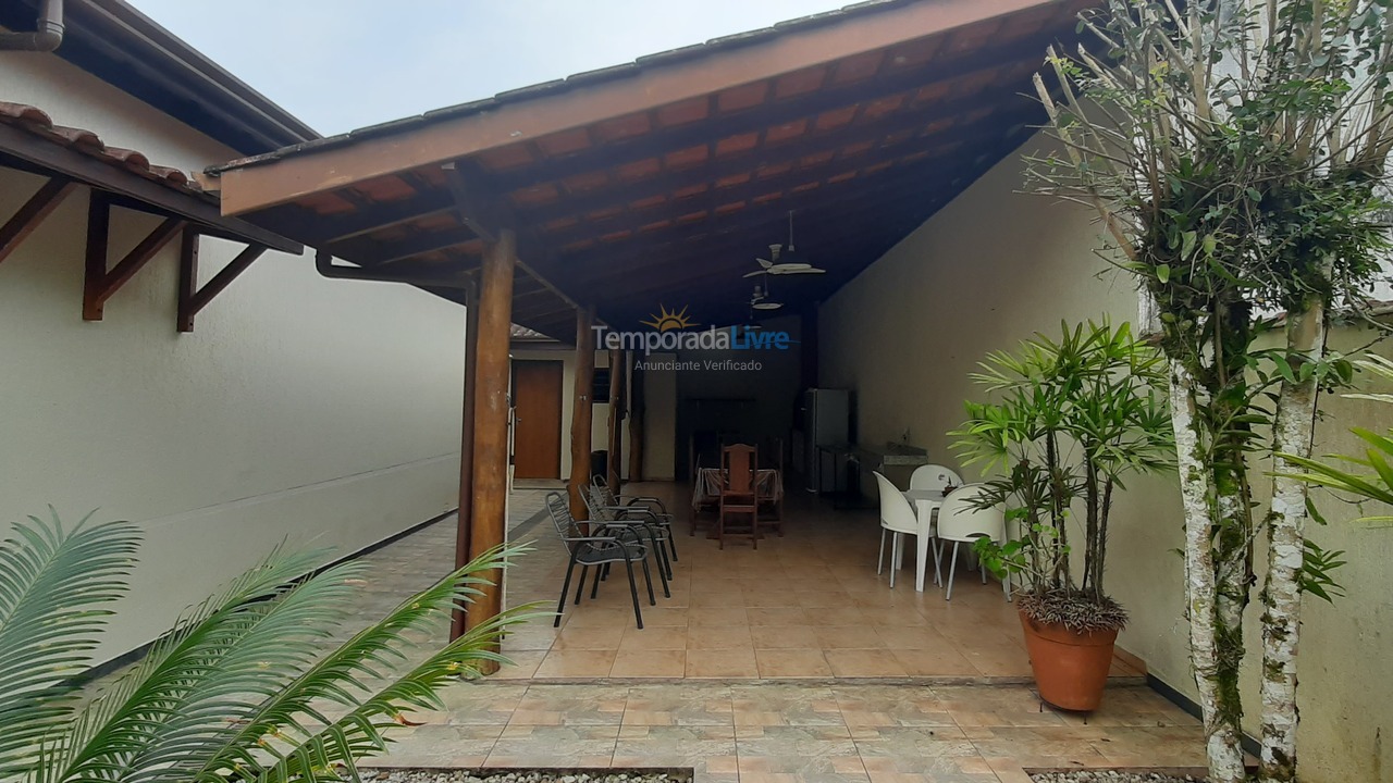 Casa para aluguel de temporada em Ubatuba (Horto Florestal)