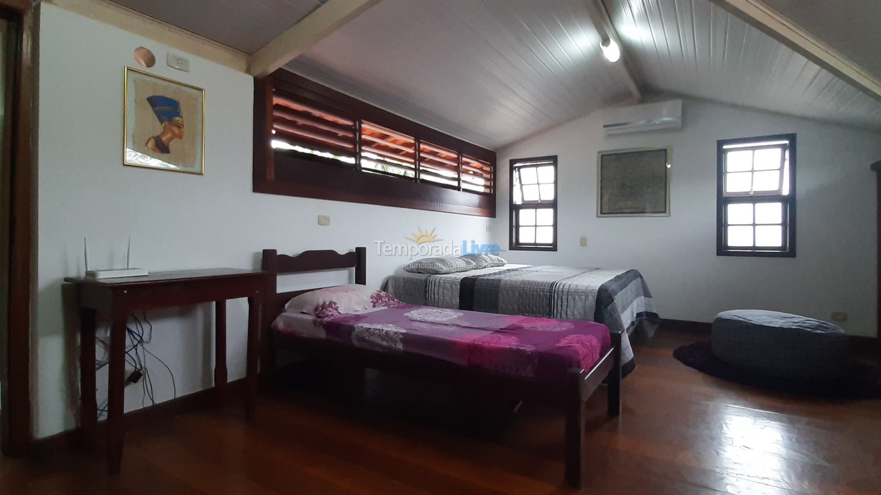 Casa para aluguel de temporada em Ubatuba (Horto Florestal)