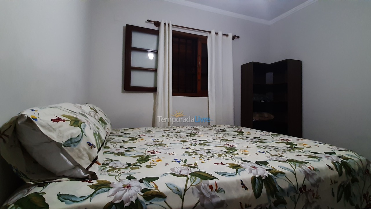 Casa para aluguel de temporada em Ubatuba (Horto Florestal)