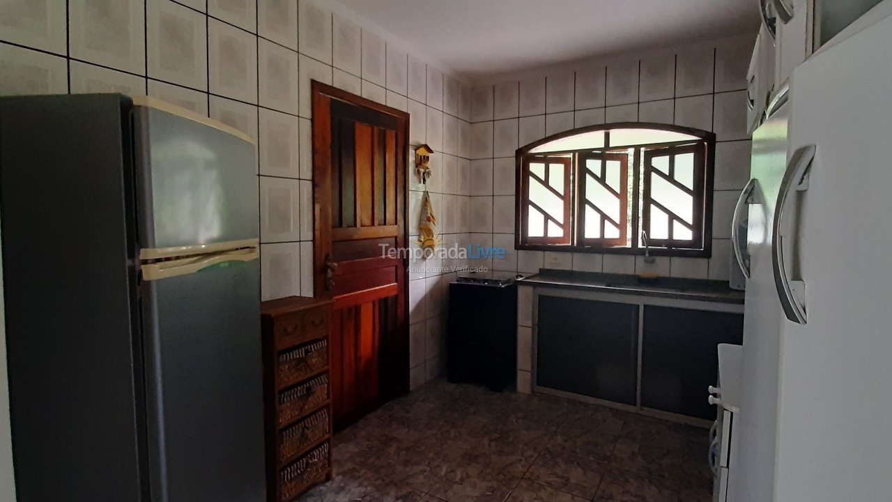 Casa para aluguel de temporada em Ubatuba (Horto Florestal)