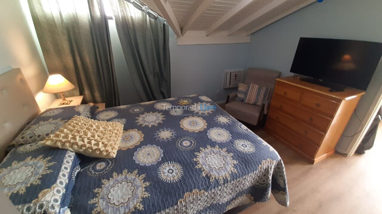 Apartamento para aluguel de temporada em Florianópolis (Cachoeira do Bom Jesus)