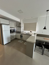 Lindo refúgio em Meia Praia Itapema de 3 suítes