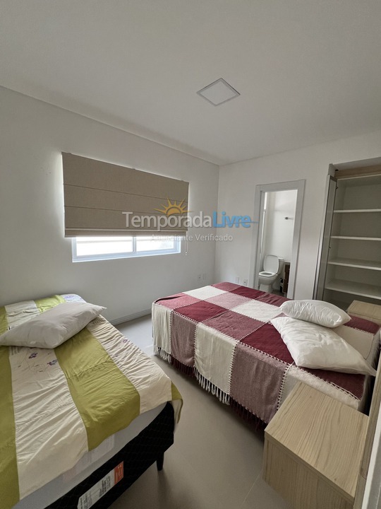 Apartamento para aluguel de temporada em Itapema (Meia Praia)