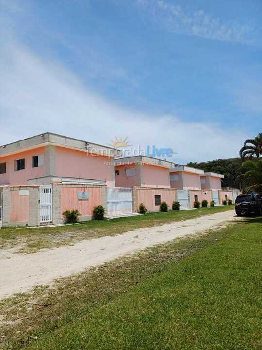 Apartamento para alquiler de vacaciones em Bertioga (Praia do Indaiá)