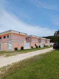 8 min andando al mar, barbacoa, patio trasero, Indaiá..