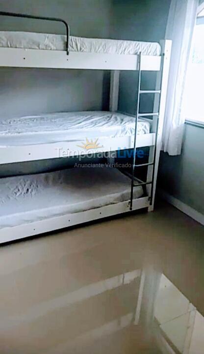 Casa para aluguel de temporada em Itaparica (Porto Santo)