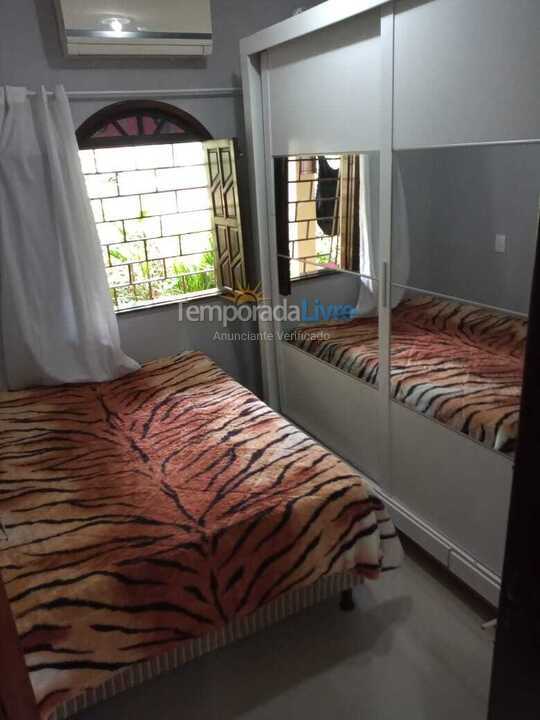 Casa para aluguel de temporada em Itaparica (Porto Santo)